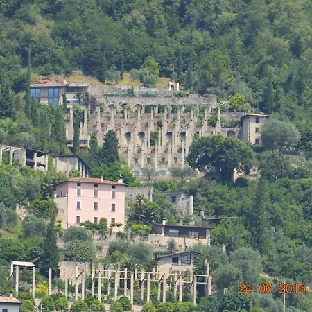 The Swan B&B Manerba del Garda Exterior photo